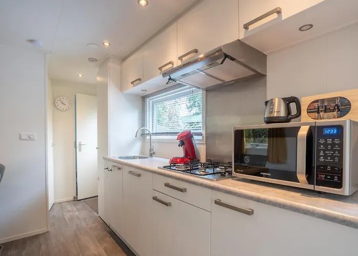 Chalet Bos Chalet Natura - Veluwe Putten - naast Saunadrome - 2 gratis e bikes