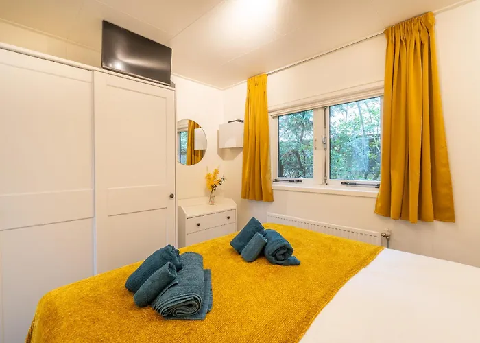 Bos Chalet Natura - Veluwe Putten - naast Saunadrome - 2 gratis e bikes Chalet *